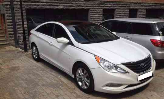 HYUNDAI SONATA