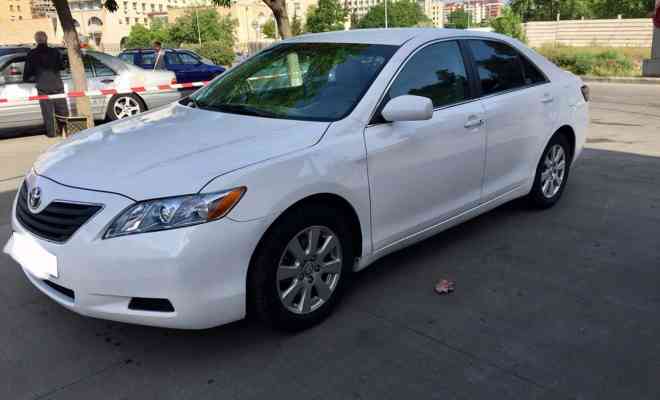 TOYOTA CAMRY