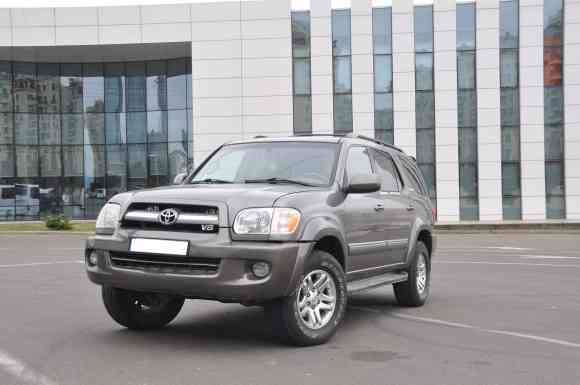 TOYOTA SEQUOIA